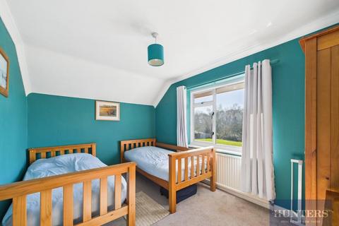 44 Bibury Road, Cheltenham, GL51 6BA