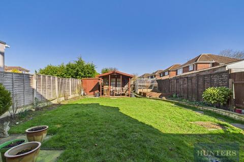44 Bibury Road, Cheltenham, GL51 6BA