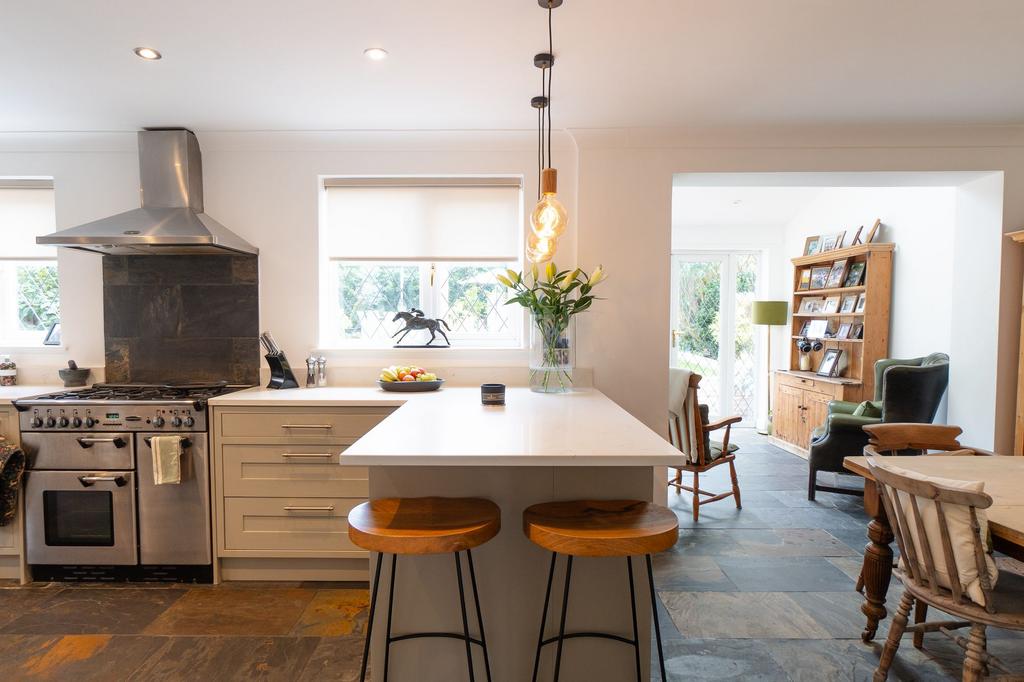 Open plan kitchen and dining room