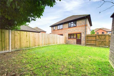 2 bedroom semi-detached house to rent, Swithin Chase, Warfield, Berkshire, RG42