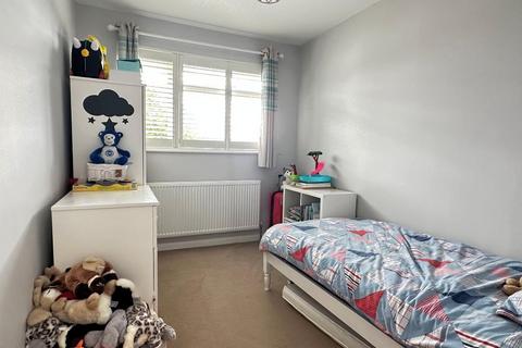 6 Ingram Close, Steyning, BN44 3QD
