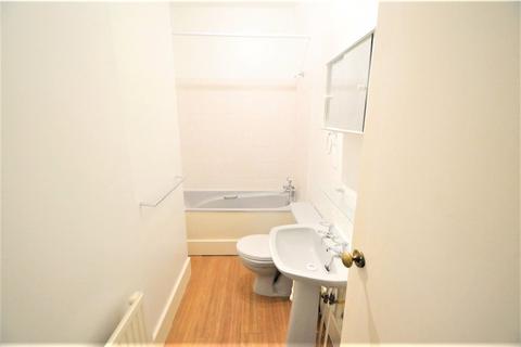 1 bedroom apartment to rent, Moreton Road, South Croydon, Surrey, CR2