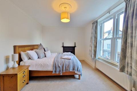 7 Park Street, Lynton, EX35 6BY