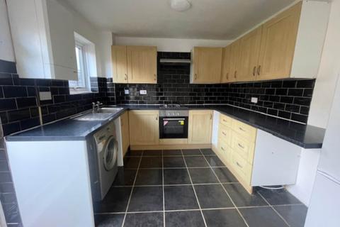 3 bedroom terraced house for sale, Favell Drive, Furzton, Milton Keynes*