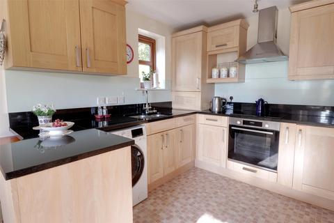 2 bedroom apartment for sale, Dunheved Road, Launceston, Cornwall, PL15