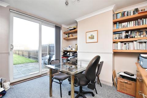 3 bedroom semi-detached house for sale, Kingsgate Drive, Ipswich, Suffolk, IP4