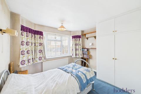 38 Common Lane, New Haw, Addlestone, KT15 3LJ