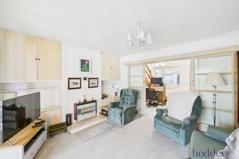 38 Common Lane, New Haw, Addlestone, KT15 3LJ