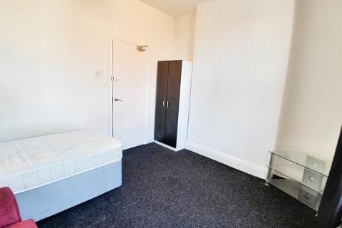 1 bedroom flat to rent, Larchfield Street, Darlington, DL3