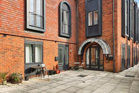 1 bedroom maisonette for sale, Old Station Yard, Oxfordshire OX14