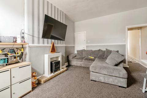 2 bedroom end of terrace house for sale, Castle Street, Burnley BB12