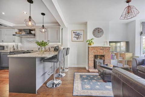 3 bedroom semi-detached house for sale, Bloomfield Road, Hertfordshire AL5