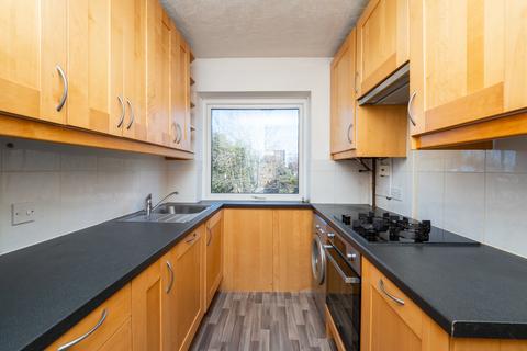 18 Cadogan Court, Sutton, SM2 6LN