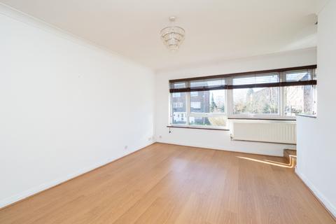 18 Cadogan Court, Sutton, SM2 6LN