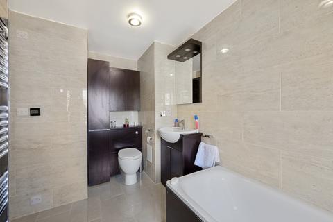 1 bedroom apartment for sale, Florence Court, London SW19