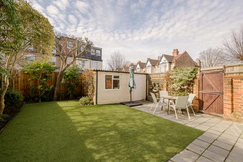 4 bedroom end of terrace house for sale, Kirkley Road, London SW19