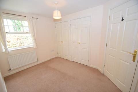 2 bedroom apartment to rent, Shrubbery Close, Buckinghamshire HP13