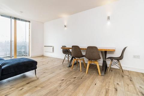 2 bedroom apartment to rent, Dearmans Place, Greater Manchester M3