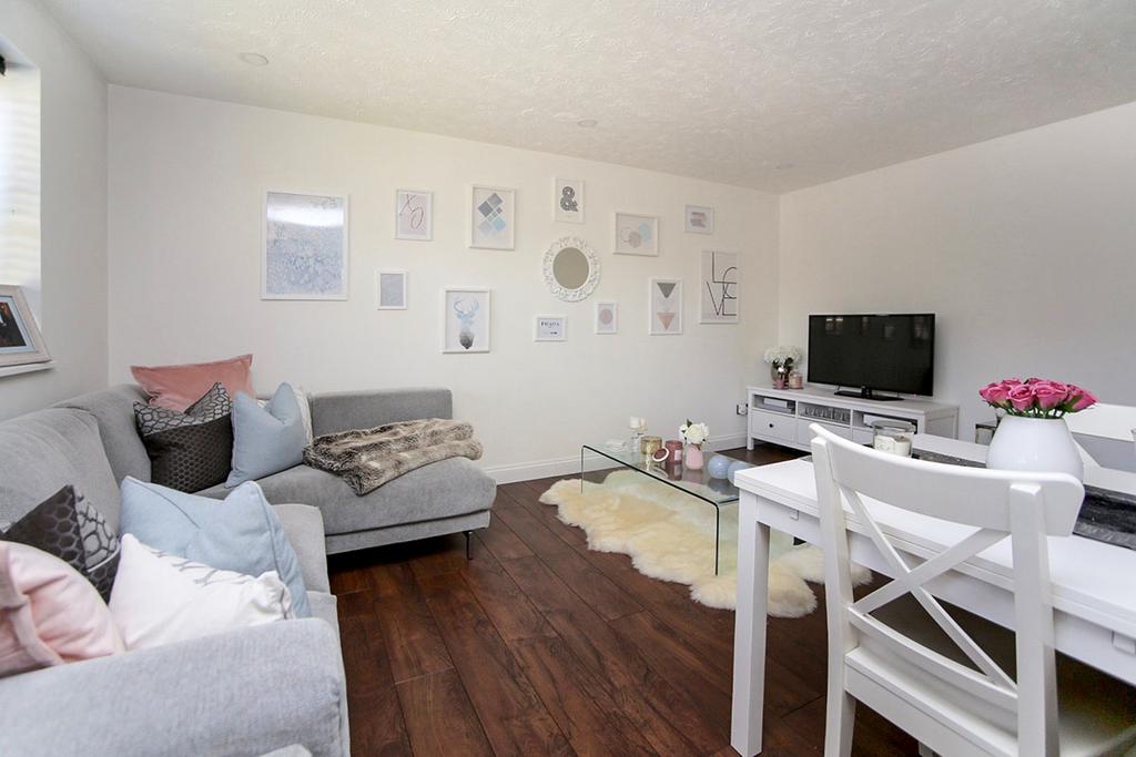 Living Room/Dining R
