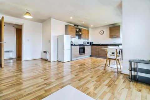 2 bedroom apartment to rent, Elmira Way, Salford M5