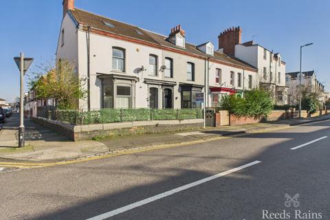 6 bedroom end of terrace house for sale, Westbourne Street, Durham TS18