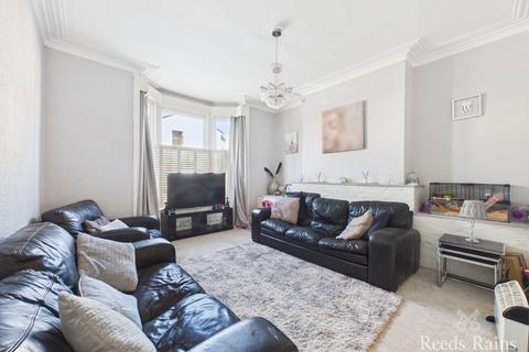 6 bedroom end of terrace house for sale, Westbourne Street, Durham TS18