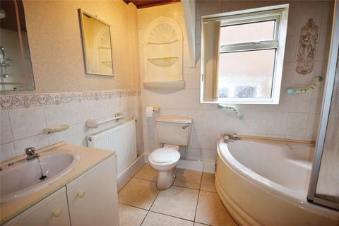 2 bedroom bungalow for sale, Manifold Drive, Nottingham NG16