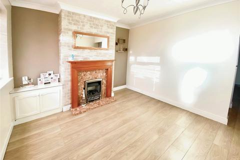 3 bedroom terraced house to rent, Bucks Hill, Warwickshire CV10