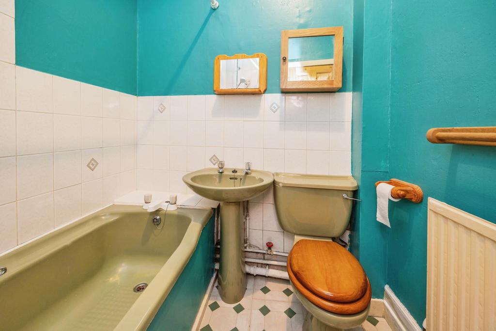 Bathroom/Wc