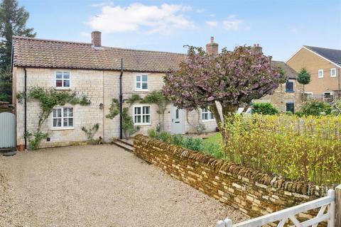 13 Chapel Lane, Caythorpe, Grantham, NG32 3EG