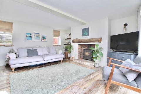 13 Chapel Lane, Caythorpe, Grantham, NG32 3EG