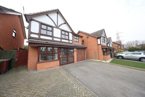 4 bedroom detached house for sale, Catharine Close, Chafford Hundred