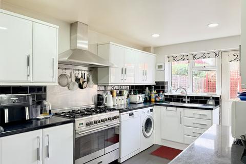 undefined, Catharine Close, Chafford Hundred