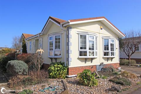 2 bedroom park home for sale, Court Mount, Birchington