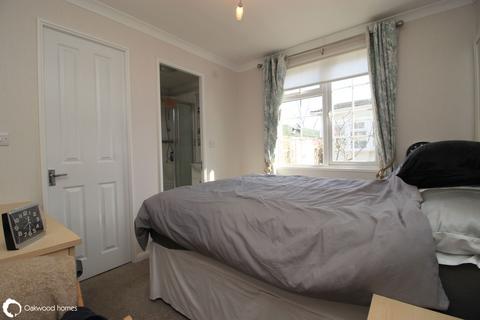 2 bedroom park home for sale, Court Mount, Birchington