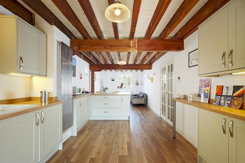 The Kiln Brogdale Road, Ospringe, Faversham, ME13 8XU