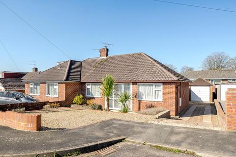 2 bedroom detached bungalow to rent, Craven Road, Chandlers Ford