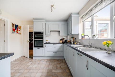 30 Green Lane, Devizes, SN10 5BX