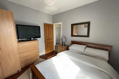 3 bedroom terraced house for sale, Tyisha Road, Llanelli