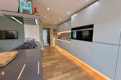 24 Ashwell Close, Swindon, SN3 1DY