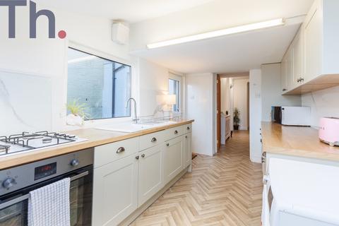 4 bedroom semi-detached house for sale, Ryde PO33