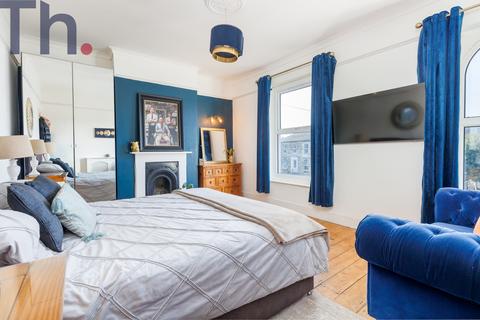 4 bedroom semi-detached house for sale, Ryde PO33