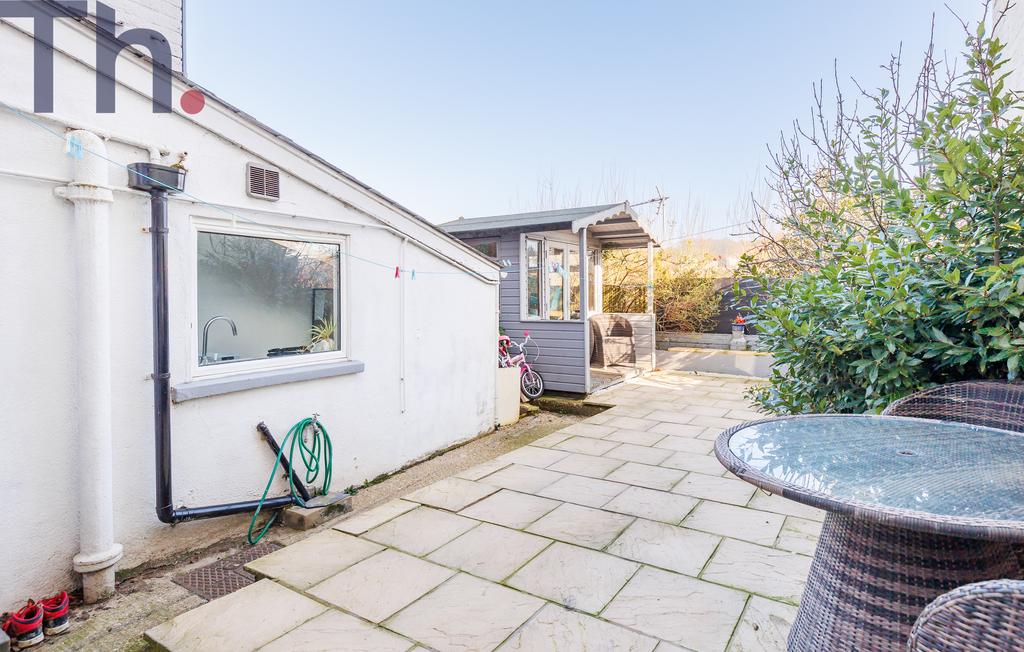 Rear Courtyard Garden
