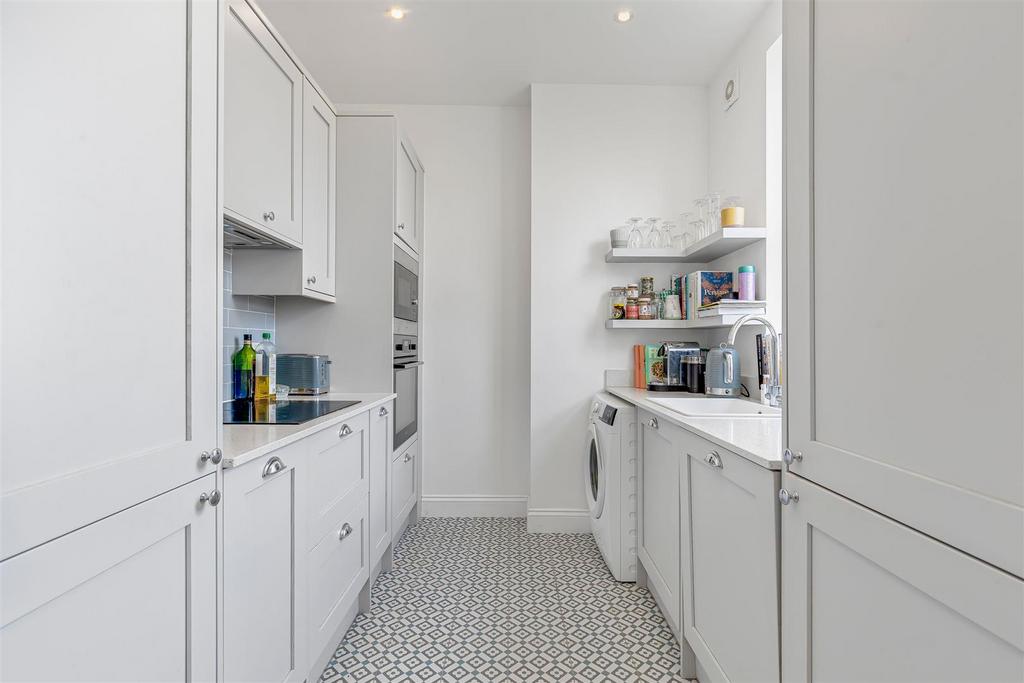 James anderson-36c santos road-putney  1 .jpg