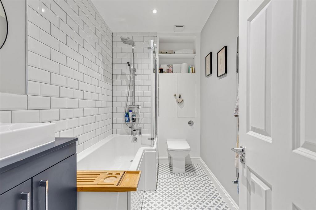 James anderson-36c santos road-putney  8 .jpg