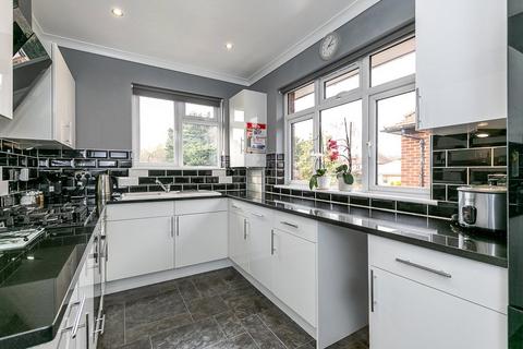 3 bedroom maisonette for sale, Selsdon Park Road, SOUTH CROYDON, Surrey, CR2