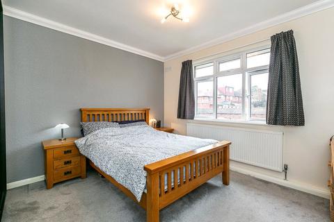 3 bedroom maisonette for sale, Selsdon Park Road, SOUTH CROYDON, Surrey, CR2