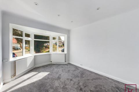 3 bedroom semi-detached house to rent, Gerrard Gardens, Pinner, HA5