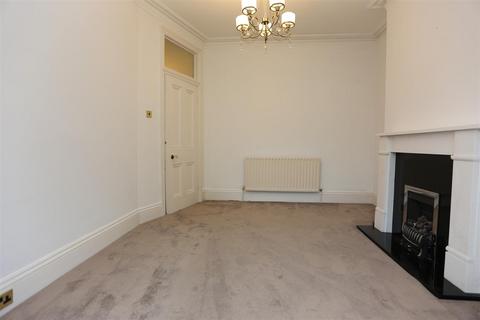 2 bedroom flat to rent, Ranelagh Villas, Hove
