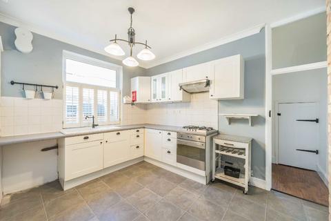 2 bedroom flat to rent, Lyham Road, London SW2